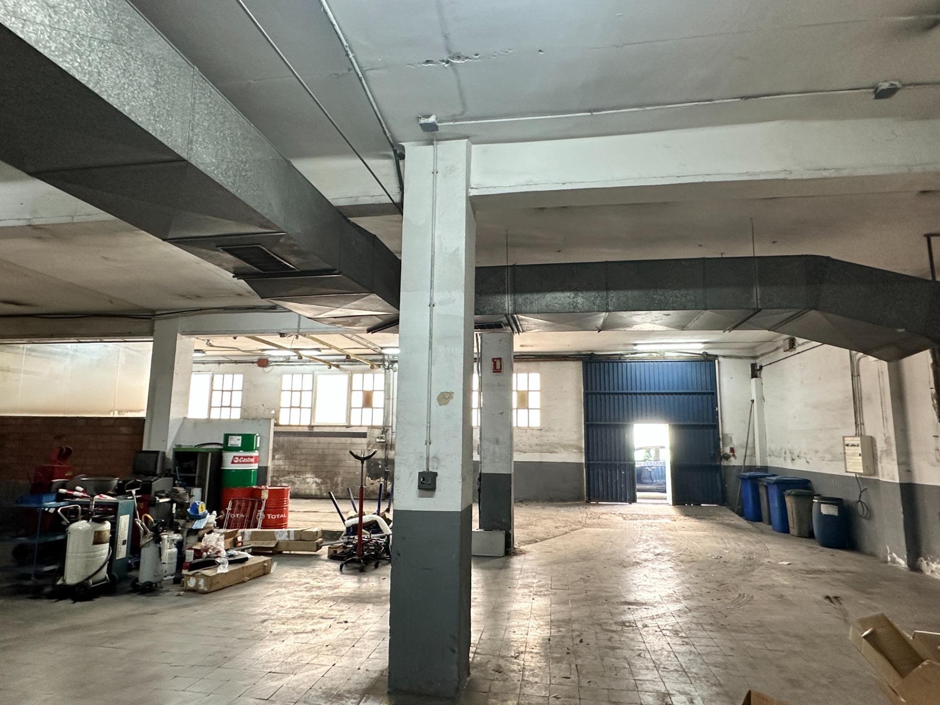 Foto 10 de SANT CUGAT DEL VALLÈS - ¡¡¡NAVE INDUSTRIAL DE 814m2!!!