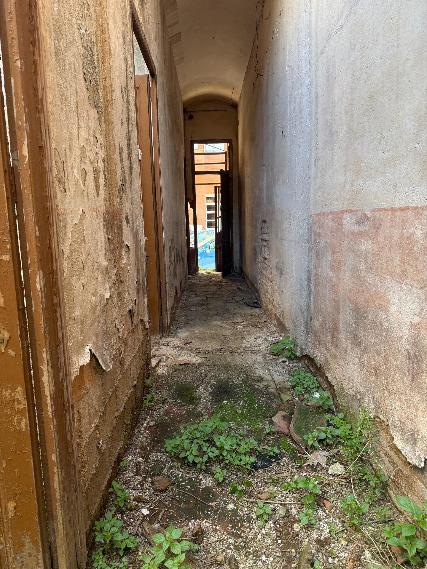 Foto 3 de EIXAMPLE - ¡¡¡CASA PARA REFORMAR UBICADA EN UN ENTORNO INMEJORABLE!!!