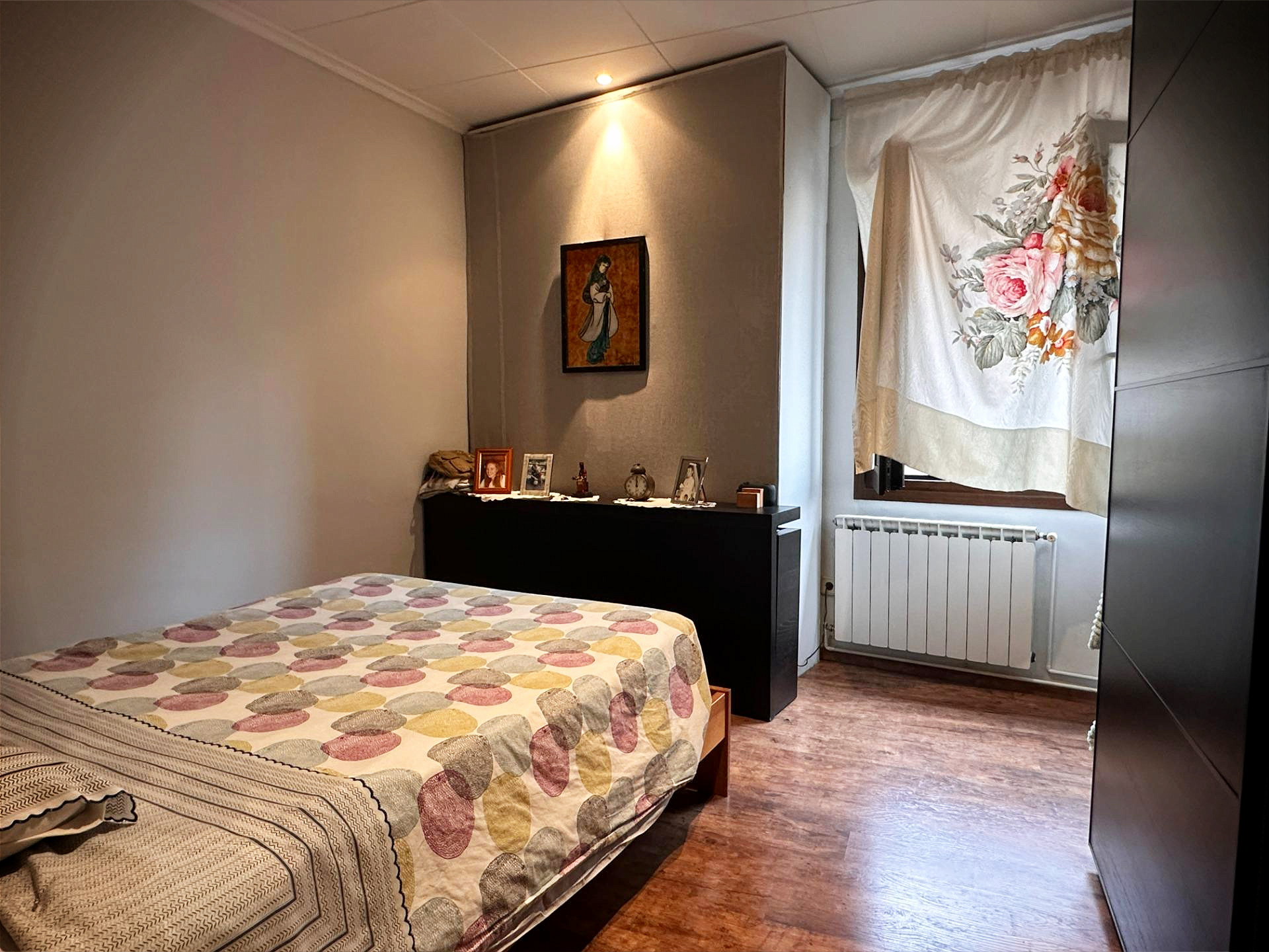 Foto 4 de Oportunidad Única en el Corazón de Sabadell: Casa Esquinera en Nuda Propiedad.