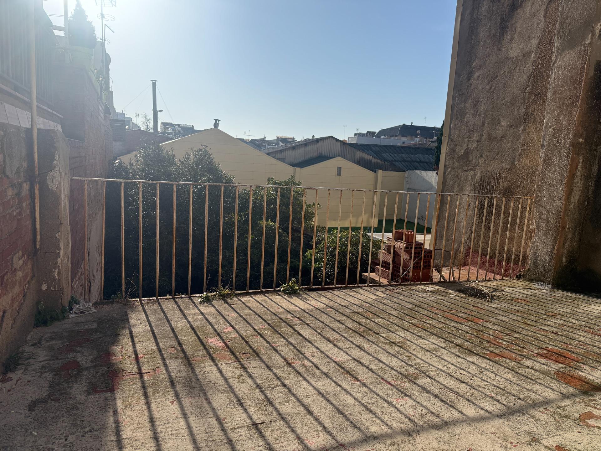 Foto 18 de CASA EN EL CENTRO DE SABADELL PARA REFORMAR