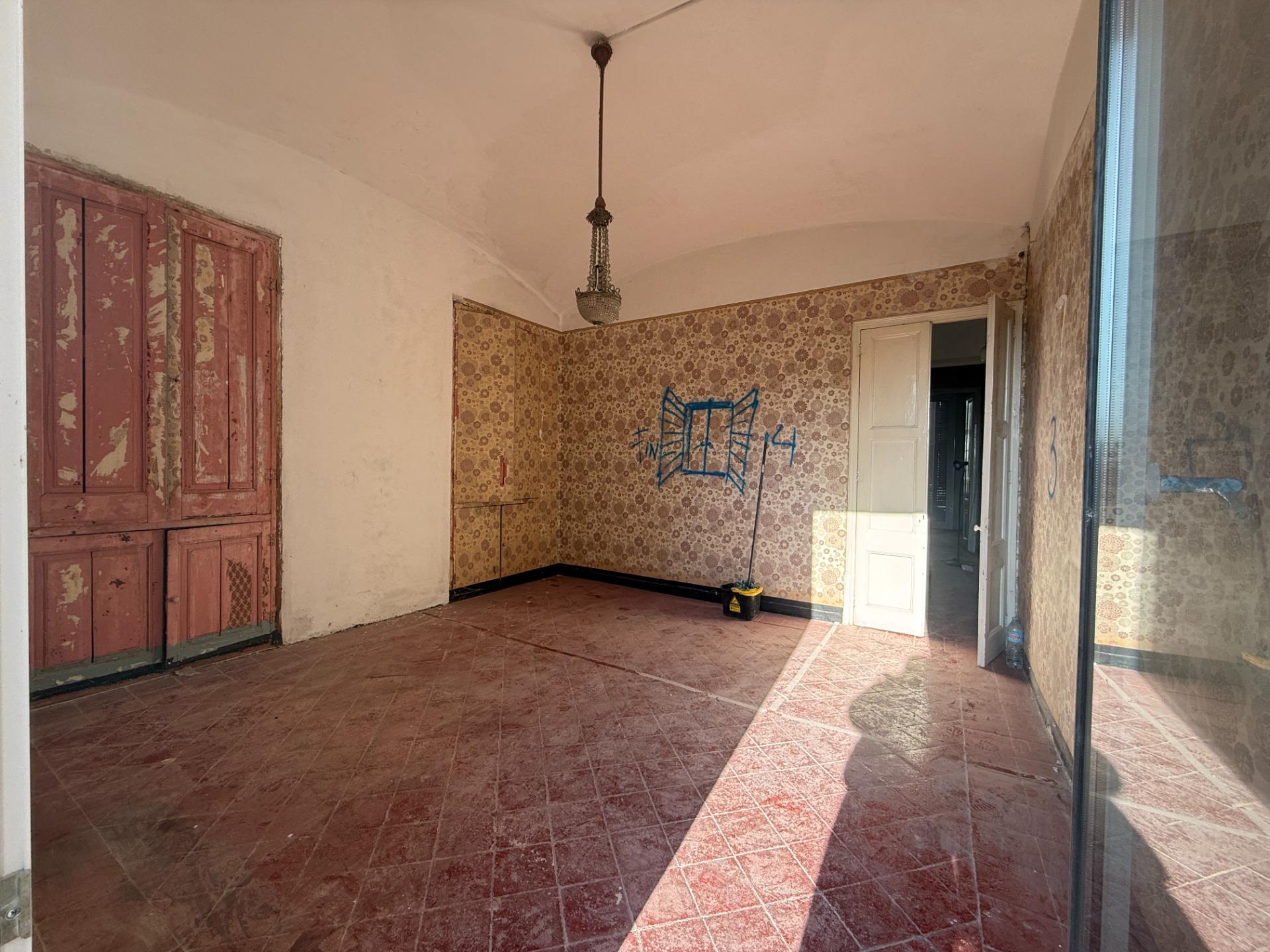 Foto 21 de CASA EN EL CENTRO DE SABADELL PARA REFORMAR