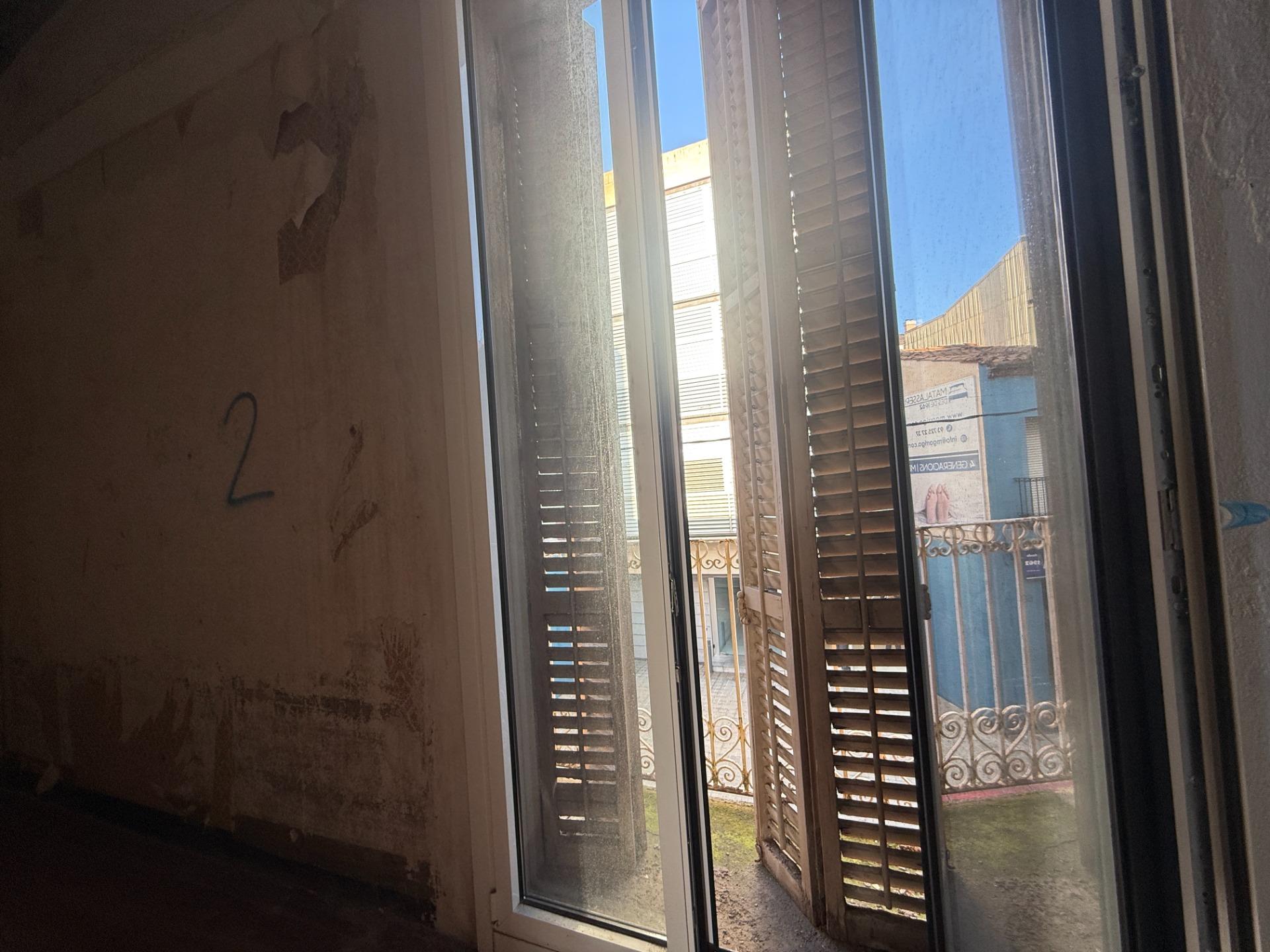 Foto 26 de CASA EN EL CENTRO DE SABADELL PARA REFORMAR