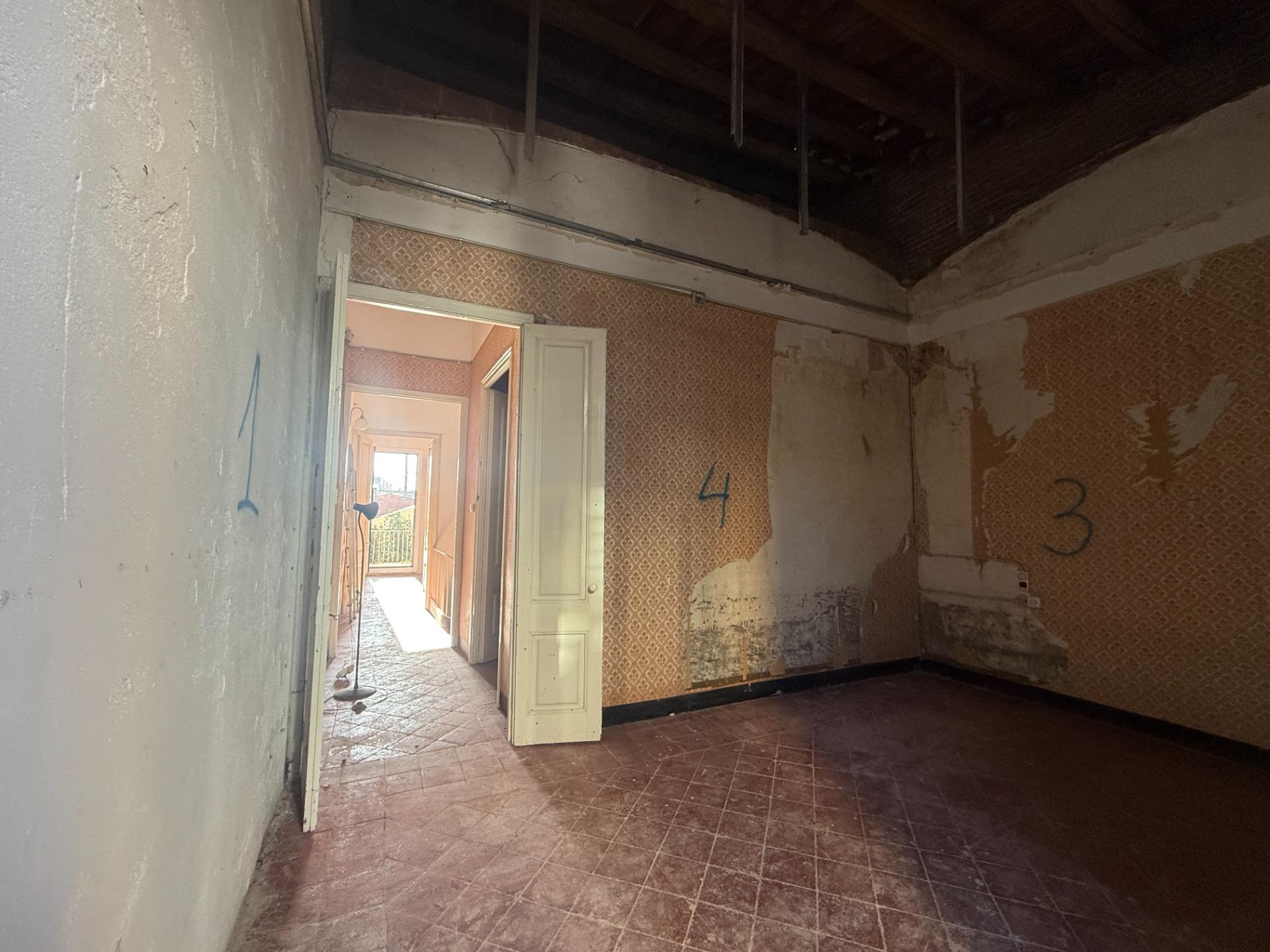 Foto 27 de CASA EN EL CENTRO DE SABADELL PARA REFORMAR