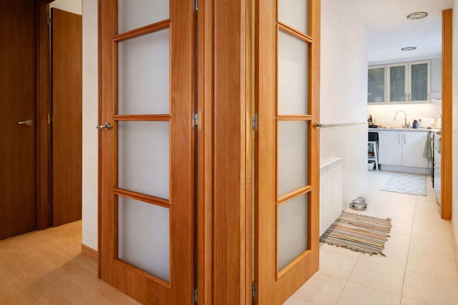 Foto 10 de MAGNÍFICO BAJO DE  4 HABITACIONES, 100M2 DE PISO + 100M2 DE PATIO EN SANT CUGAT DEL VALLÈS.