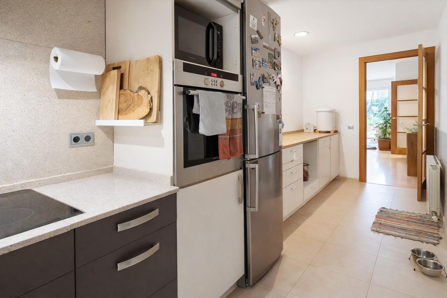 Foto 13 de MAGNÍFICO BAJO DE  4 HABITACIONES, 100M2 DE PISO + 100M2 DE PATIO EN SANT CUGAT DEL VALLÈS.