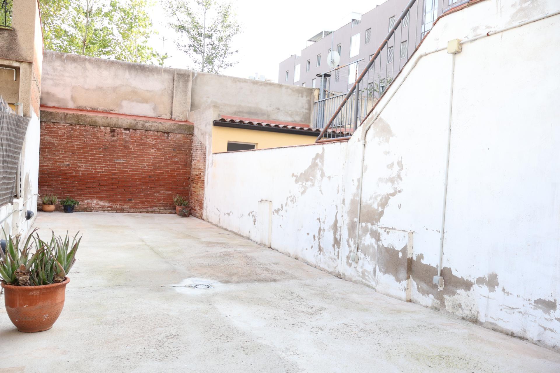Foto 10 de GRAN CASA EN EL CORAZÓN DE SABADELL