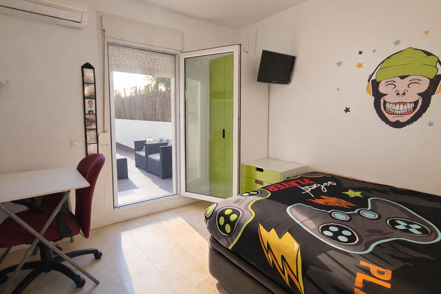 Photo 20 of 3-bedroom flat with 2 terraces in Sant Jordi Park, Rubí.