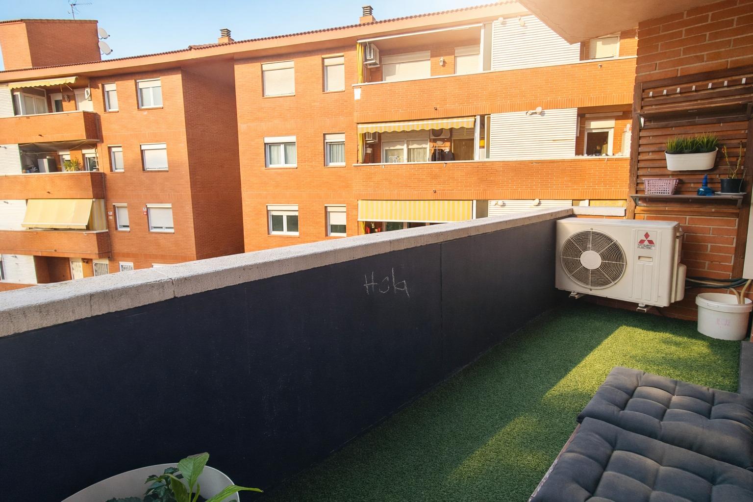 Photo 3 of 3-bedroom flat with 2 terraces in Sant Jordi Park, Rubí.
