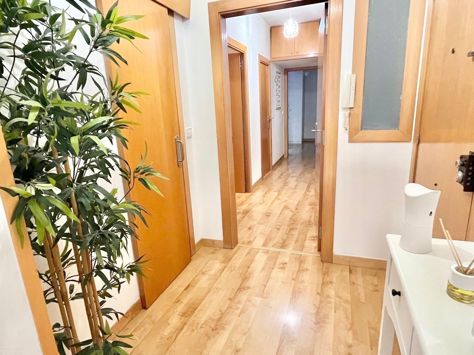 Foto 11 de Acogedor piso en Sabadell, perfecta ubicación y comodidad