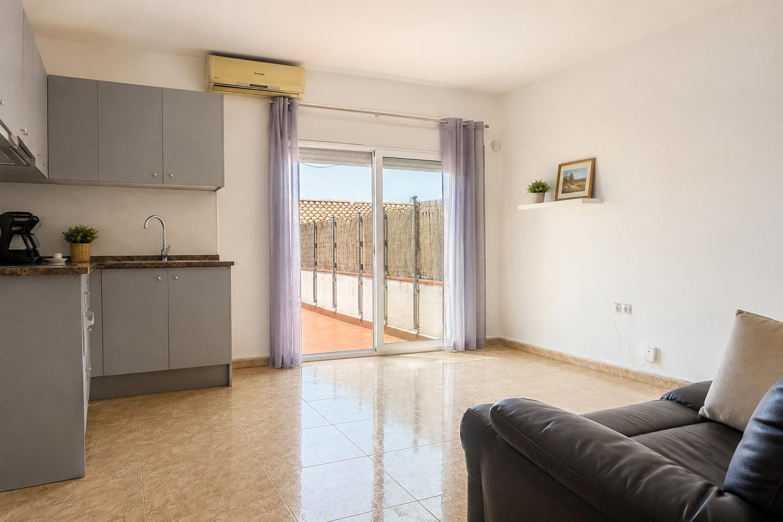 Foto 4 de OPORTUNIDAD!!!!!! PISO EN CTRA TERRASSA CON GRAN PATIO