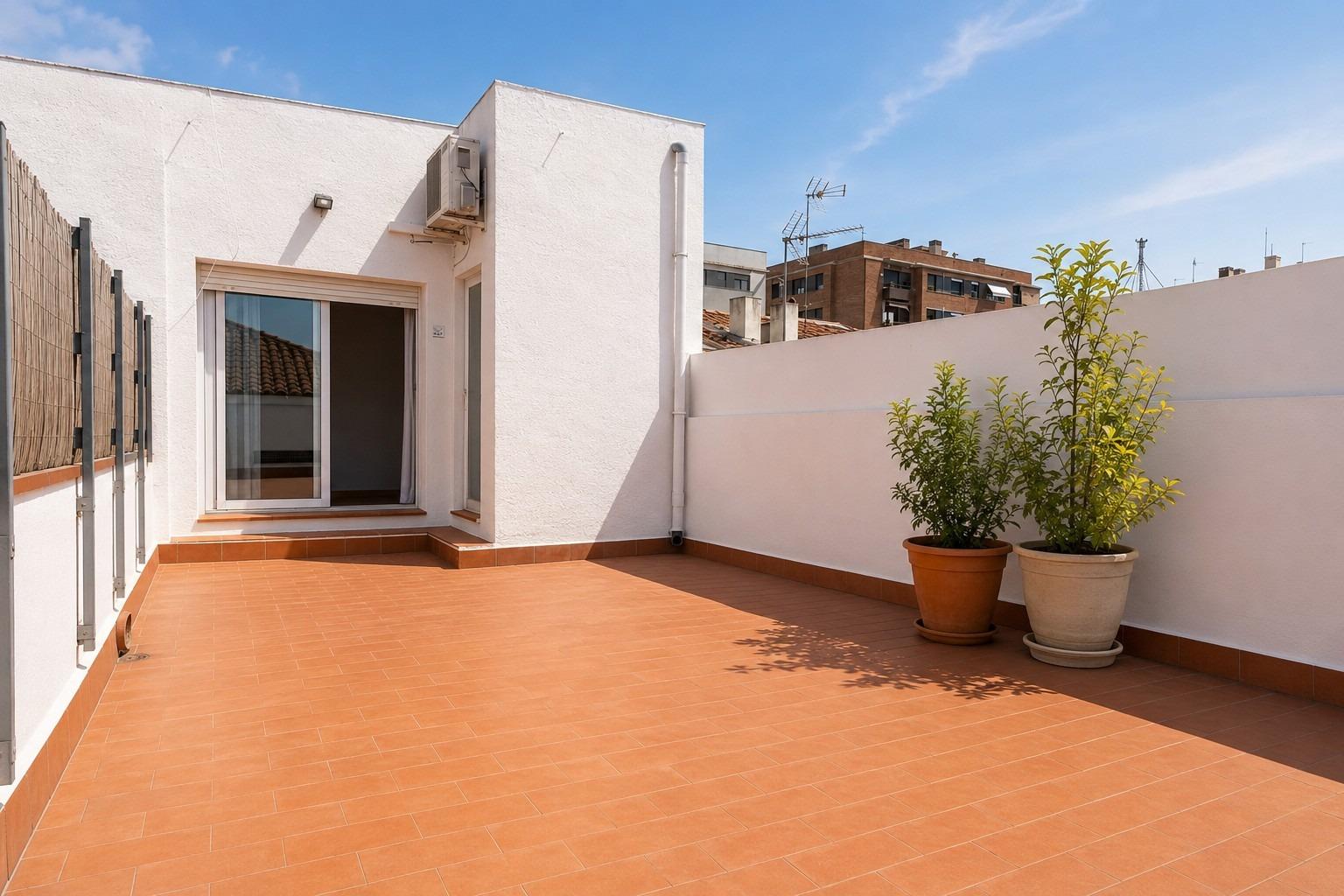 Foto 7 de OPORTUNIDAD!!!!!! PISO EN CTRA TERRASSA CON GRAN PATIO