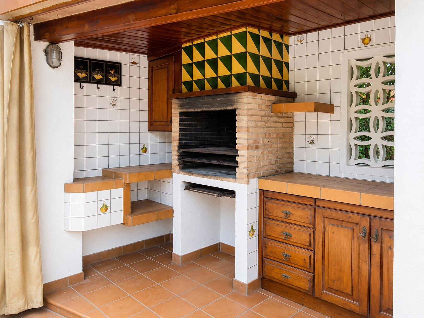 Photo 6 of 6-BEDROOM HOUSE, 4 TERRACES. GARDEN, POOL AND BARBECUE IN CAN FALGUERA, PALAU SOLITÀ I PLEGAMANS.