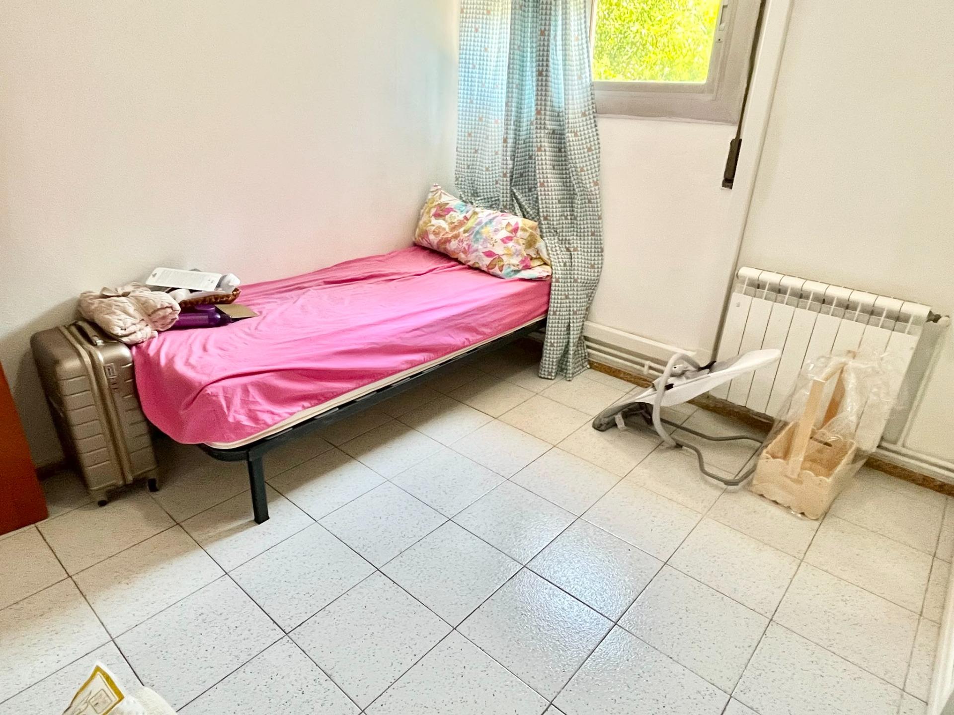 Foto 11 de Oportunitat immobiliària (pis llogat) a Montcada i Reixac: pis lluminós i exterior a un preu atractiu