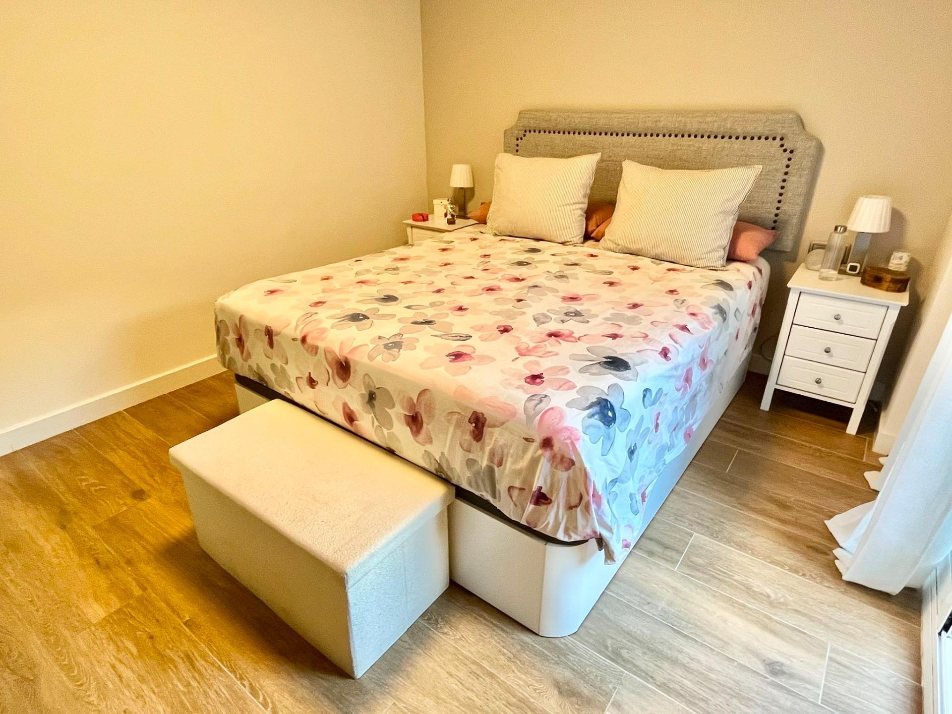 Foto 17 de Amplio y Moderno Piso Reformado en el Corazón de Sabadell por €305,000