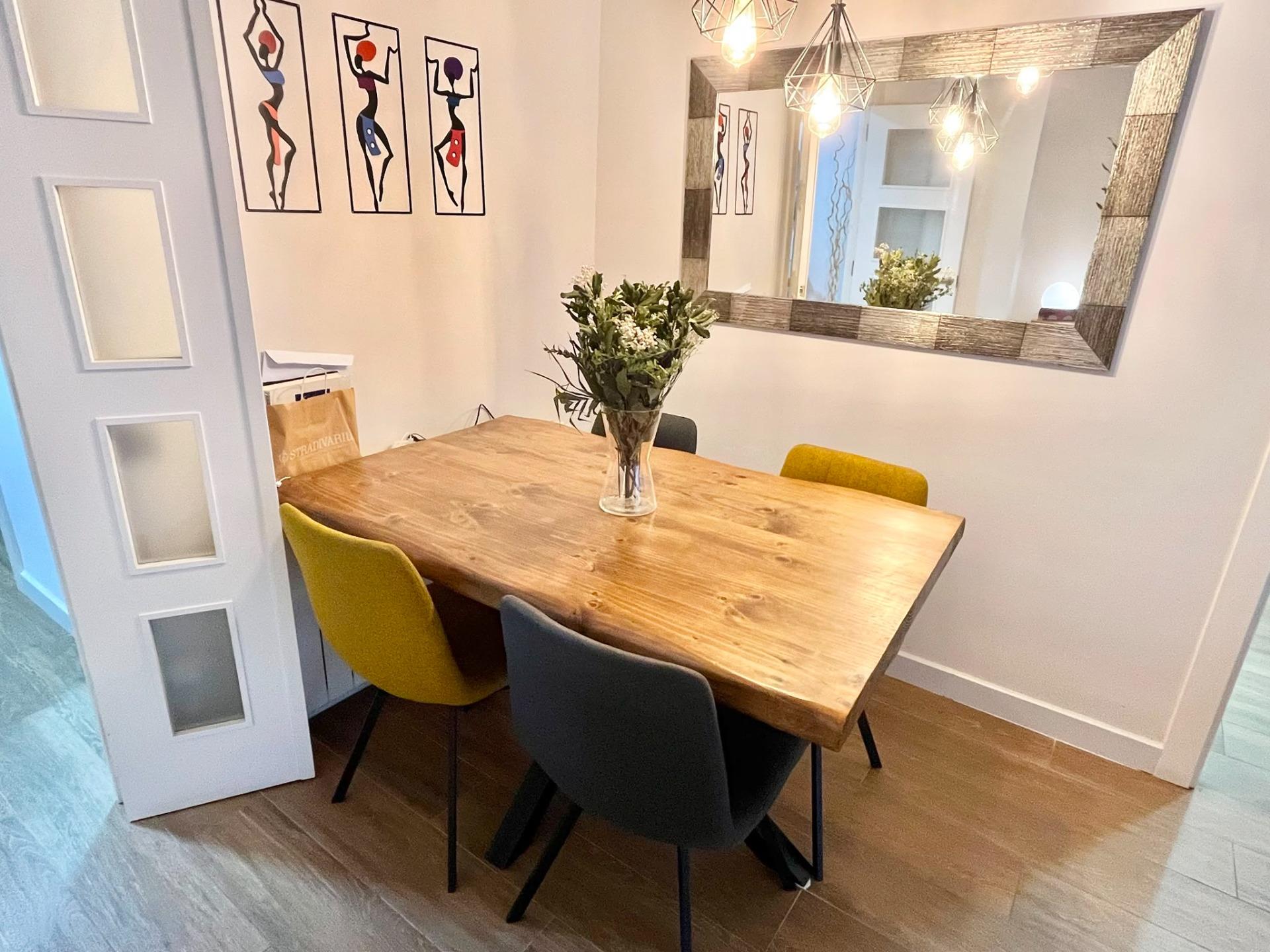 Foto 27 de Amplio y Moderno Piso Reformado en el Corazón de Sabadell por €305,000