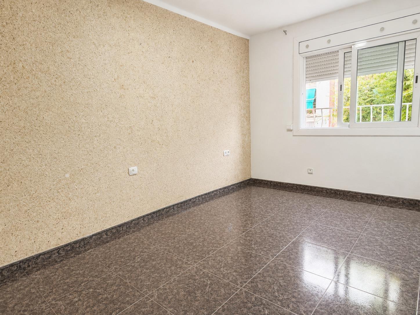 Foto 6 de PIS DE 3 HABITACIONS A CAN RULL SABADELL.