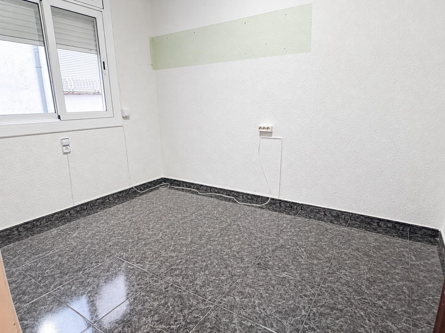 Foto 7 de PIS DE 3 HABITACIONS A CAN RULL SABADELL.