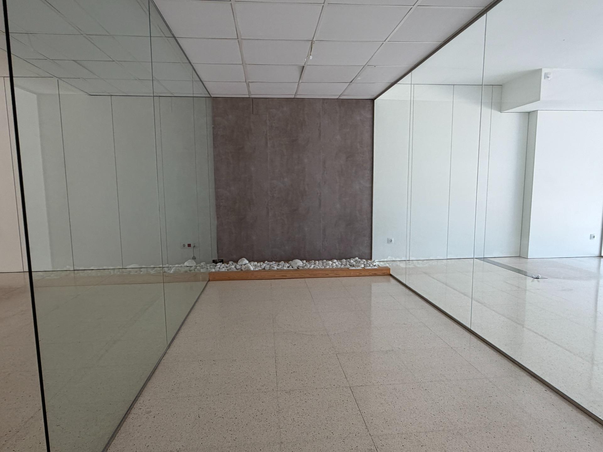 Foto 13 de Local comercial único en pleno centro de Sabadell – 817 m² construidos