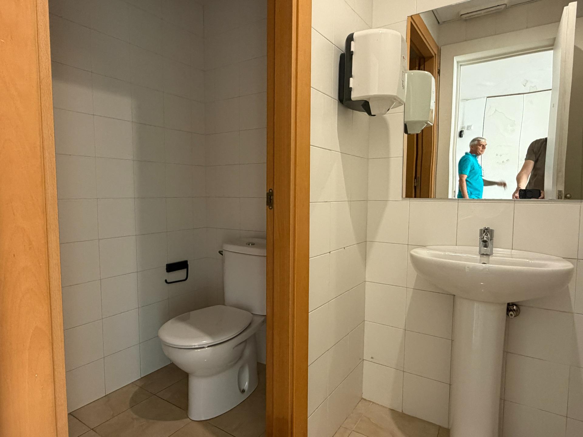 Foto 7 de Local comercial único en pleno centro de Sabadell – 817 m² construidos