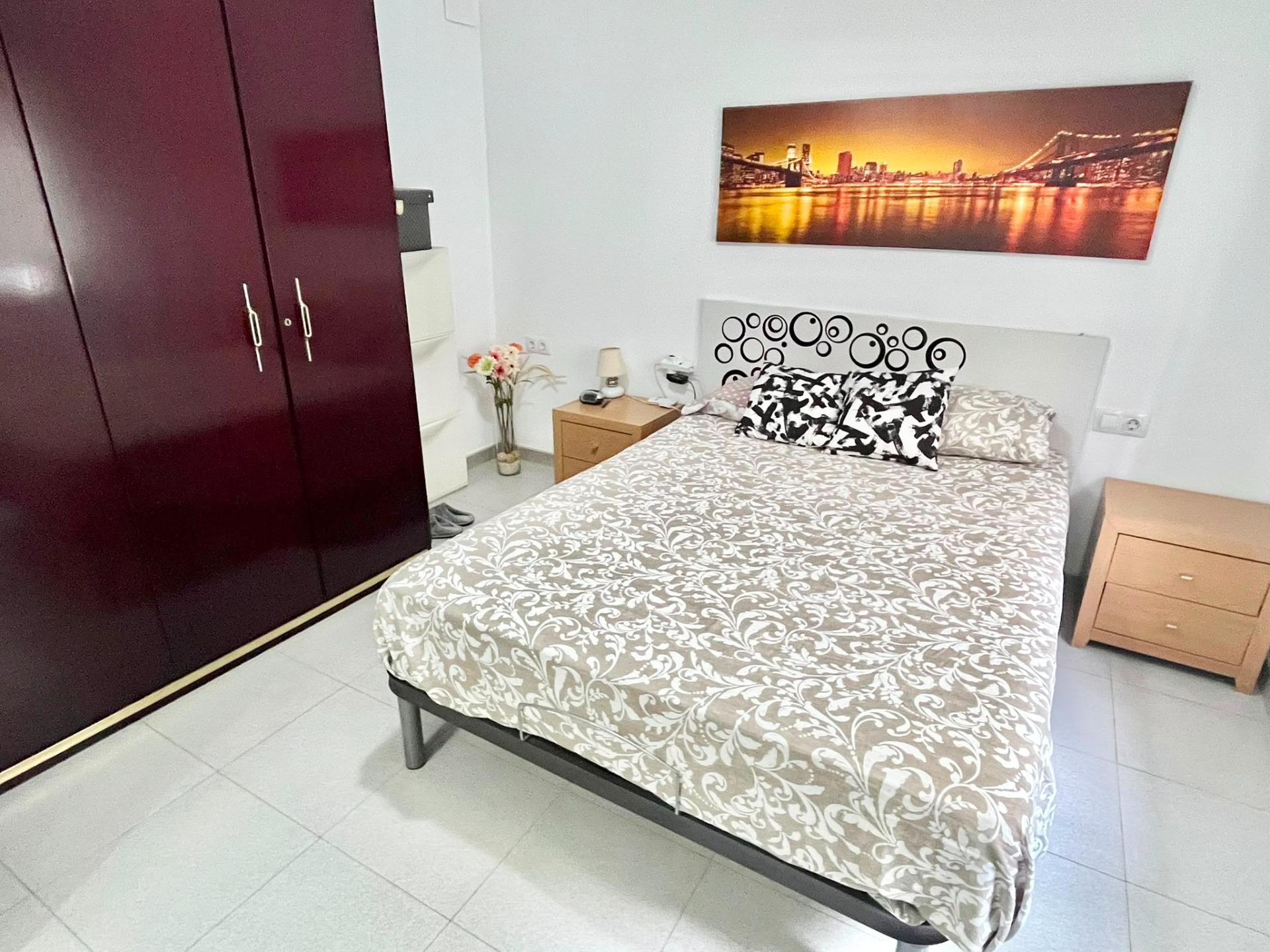 Foto 14 de Encantador Adosado en Sabadell - ¡Tu nuevo hogar te espera por €232,000!