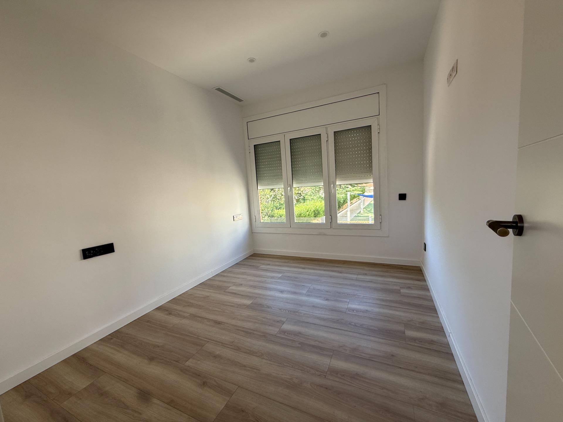Foto 14 de EXCLUSIVA VIVIENDA REFORMADA EN PLENO CENTRO DE TERRASSA LLENAS DE PERSONALIDAD Y CONFORT