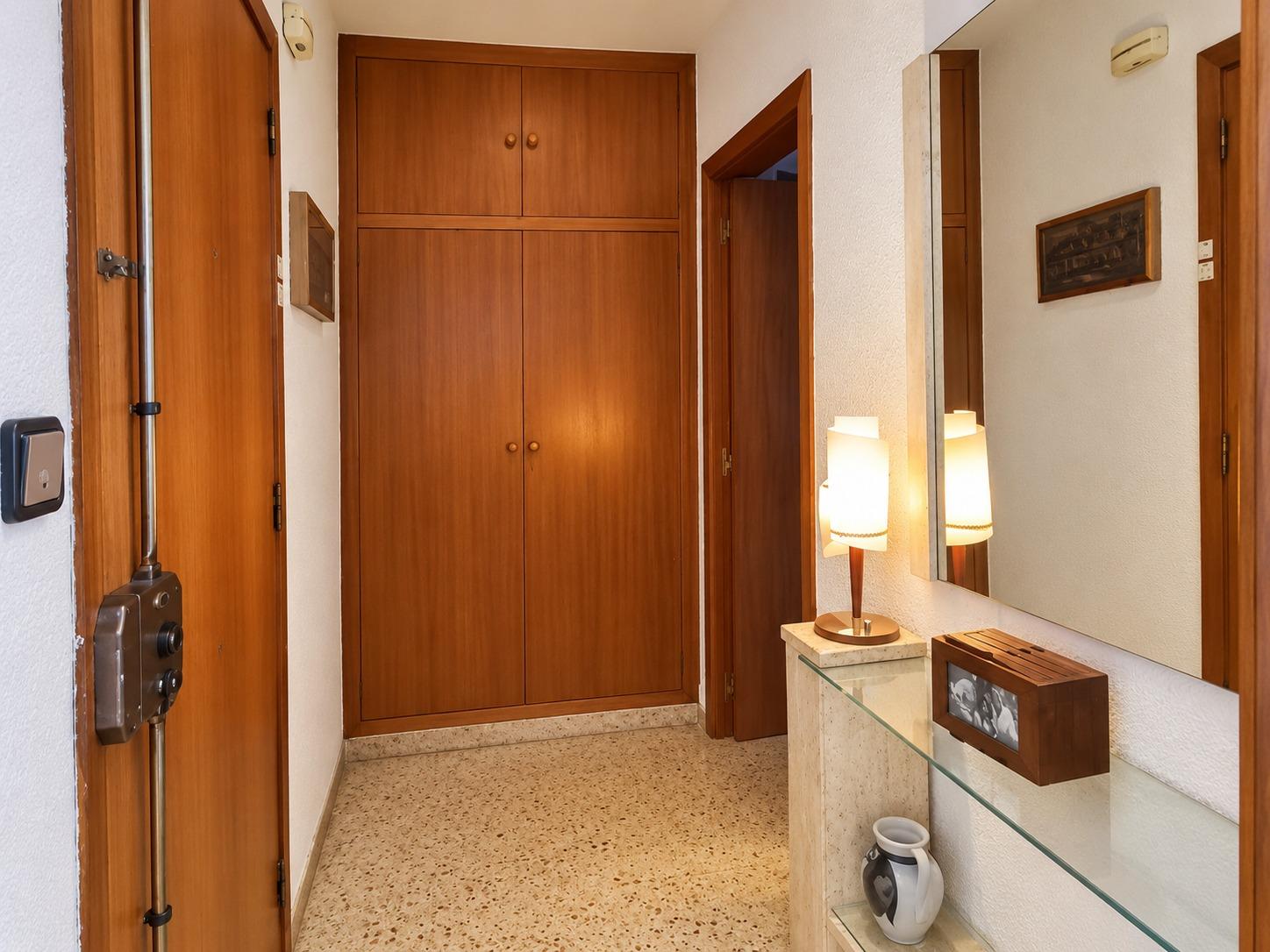 Foto 4 de Piso de 3 habitaciones dobles a la entrada de Rubí desde AP7.