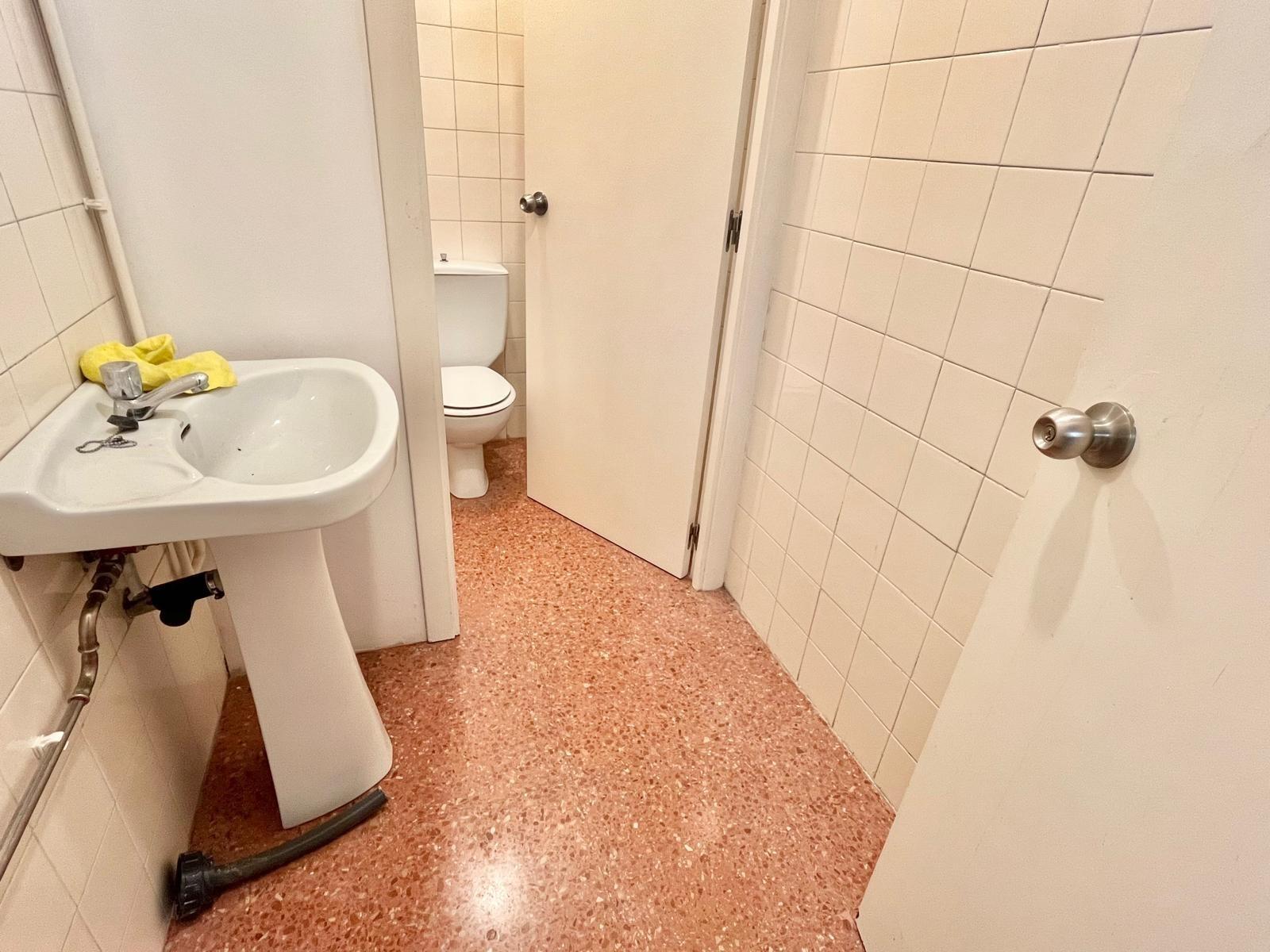 Foto 6 de Local a la venta en Torrent Pere Parres, Terrassa!